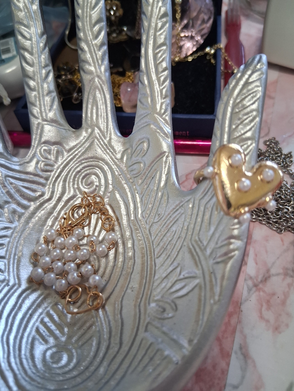 Source Unknown Gold Heart Ring with Pearl Accents